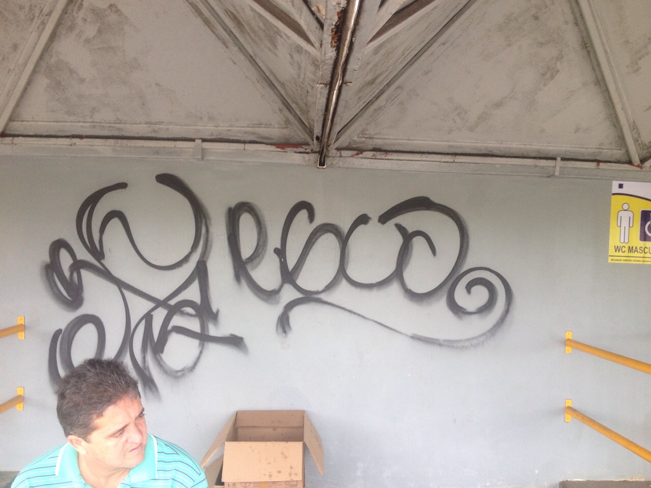 Terminal DIA sofre ato de vandalismo durante reforma - SMTT Aracaju